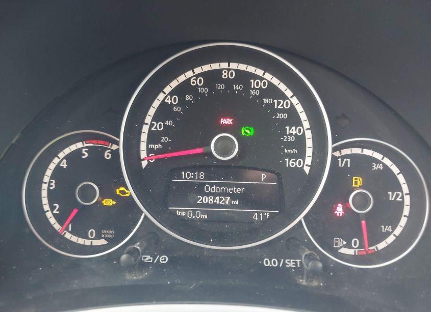 Photo 7 of 2013 Volkswagen Beetle 2.0L TDI (VIN 3VWJL7AT7DM690780)