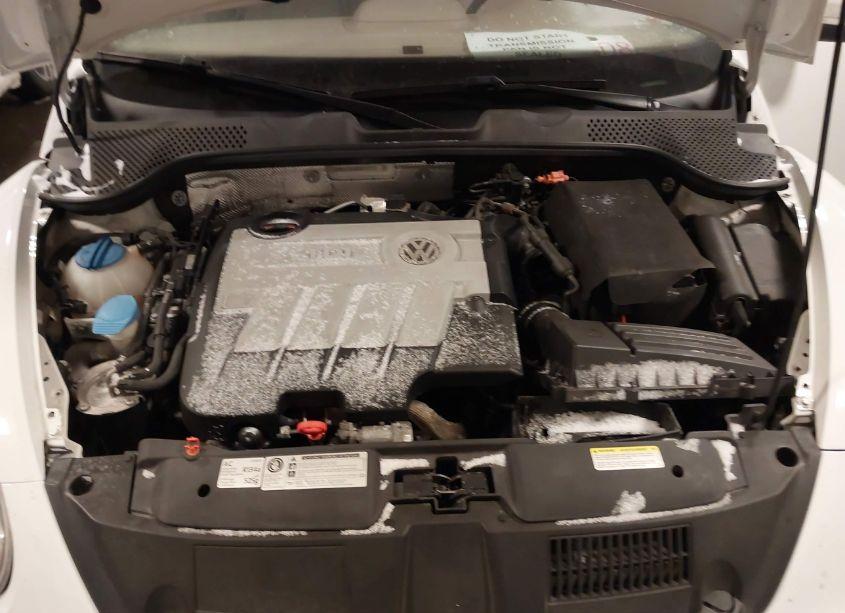 Photo 10 of 2013 Volkswagen Beetle 2.0L TDI (VIN 3VWJL7AT9DM611125)