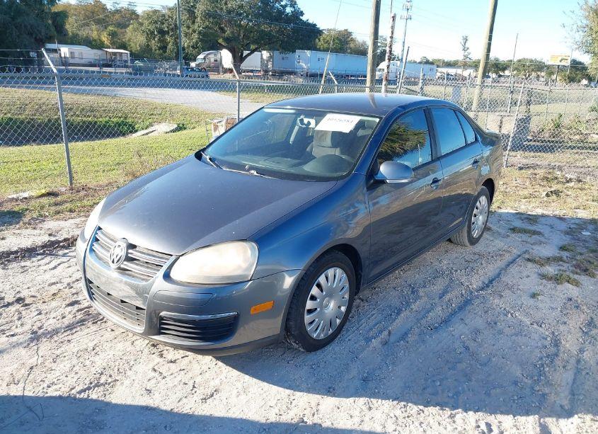 Photo 2 of 2009 Volkswagen Jetta S (VIN 3VWJM71K79M133007)