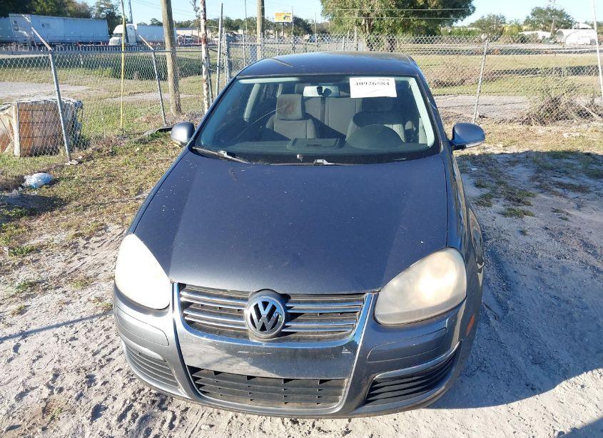 Photo 6 of 2009 Volkswagen Jetta S (VIN 3VWJM71K79M133007)
