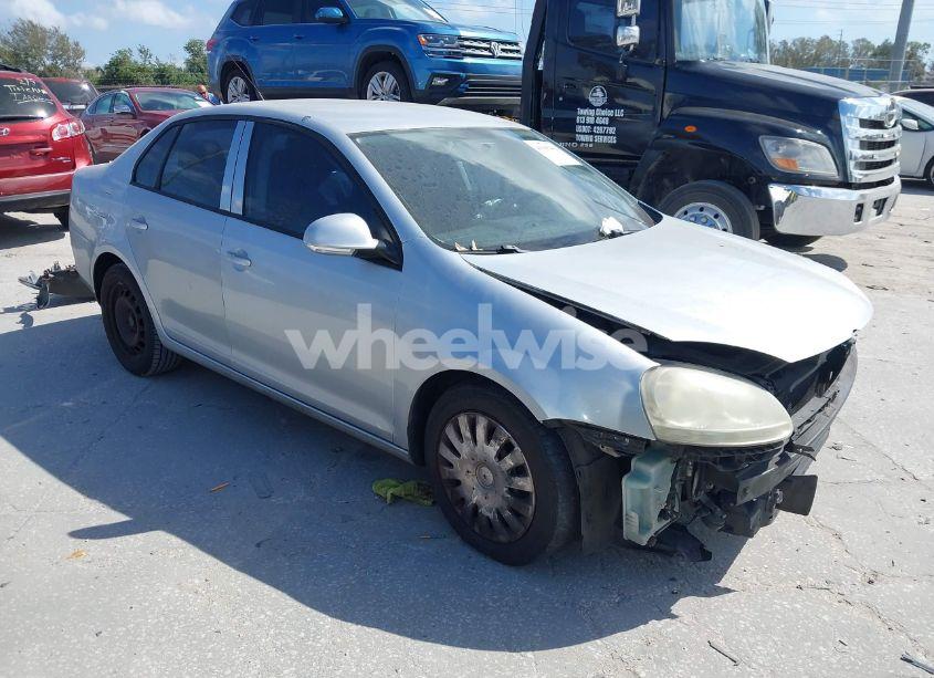 2008 Volkswagen Jetta S (VIN 3VWJM71K88M052256) main photo