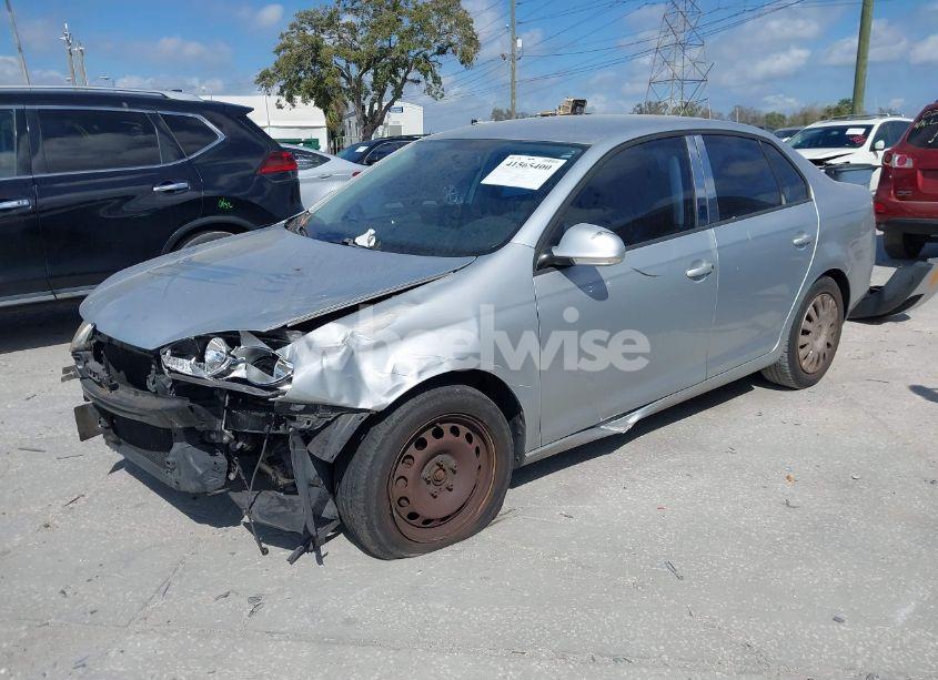 Photo 2 of 2008 Volkswagen Jetta S (VIN 3VWJM71K88M052256)