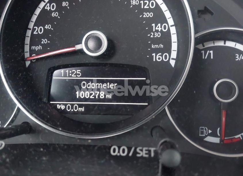 Photo 15 of 2013 Volkswagen Beetle 2.5L (VIN 3VWJP7AT0DM663439)