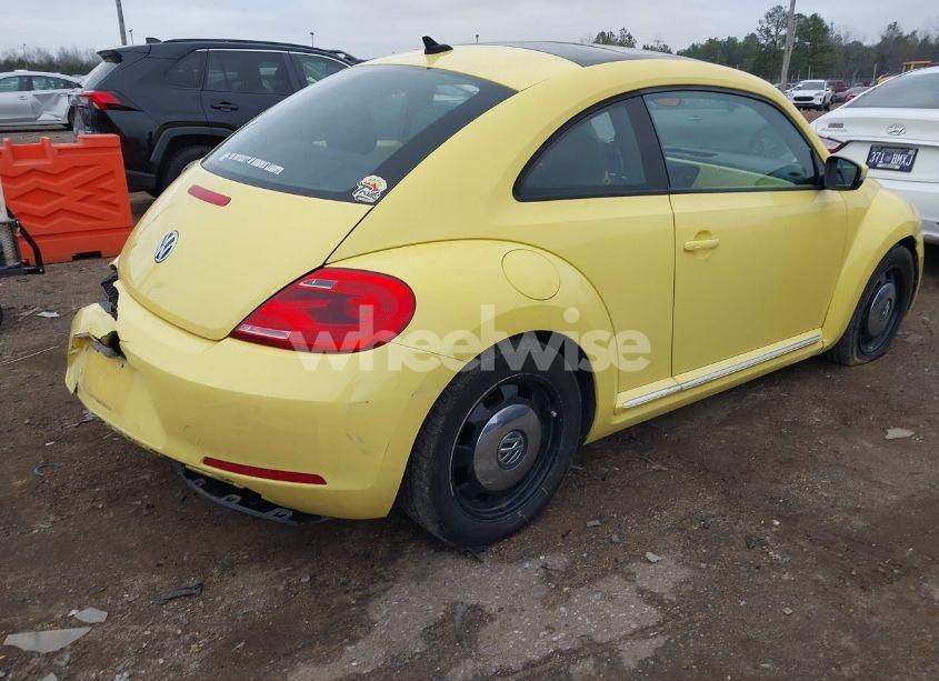 Photo 4 of 2013 Volkswagen Beetle 2.5L (VIN 3VWJP7AT0DM663439)