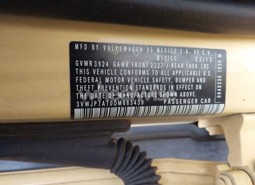 Photo 9 of 2013 Volkswagen Beetle 2.5L (VIN 3VWJP7AT0DM663439)