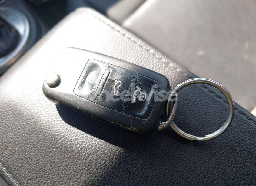 Photo 11 of 2013 Volkswagen Beetle 2.5L (VIN 3VWJP7AT1DM601306)