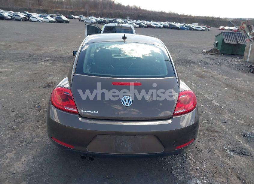 Photo 16 of 2013 Volkswagen Beetle 2.5L (VIN 3VWJP7AT1DM601306)