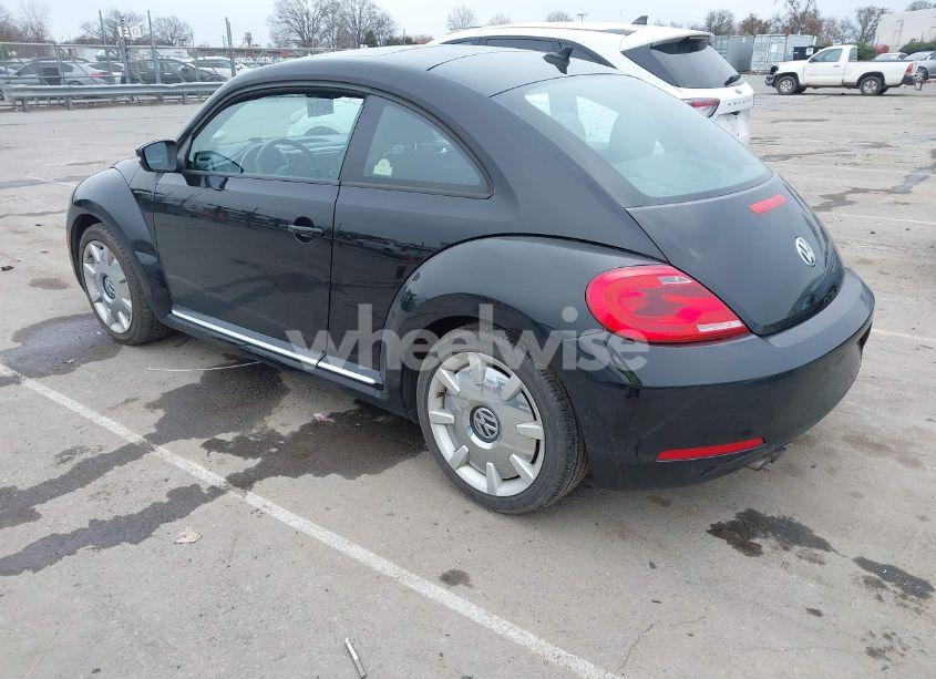 Photo 3 of 2013 Volkswagen Beetle 2.5L (VIN 3VWJP7AT1DM612032)