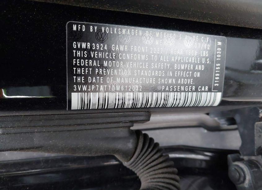 Photo 9 of 2013 Volkswagen Beetle 2.5L (VIN 3VWJP7AT1DM612032)