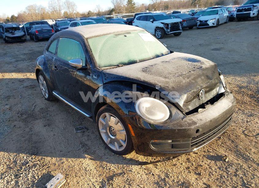 2013 Volkswagen Beetle 2.5L/2.5L FENDER EDITION (VIN 3VWJP7AT1DM657195) main photo