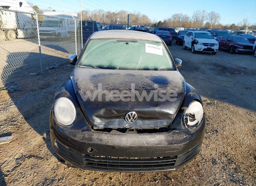 Photo 12 of 2013 Volkswagen Beetle 2.5L/2.5L FENDER EDITION (VIN 3VWJP7AT1DM657195)