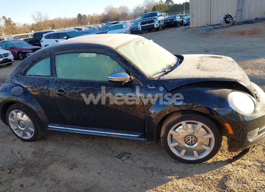 Photo 13 of 2013 Volkswagen Beetle 2.5L/2.5L FENDER EDITION (VIN 3VWJP7AT1DM657195)