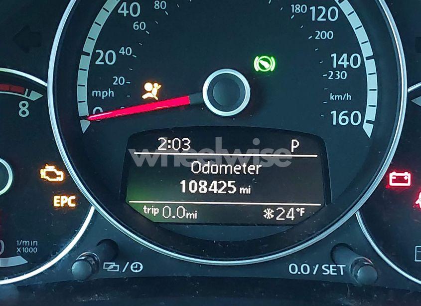 Photo 15 of 2013 Volkswagen Beetle 2.5L/2.5L FENDER EDITION (VIN 3VWJP7AT1DM657195)