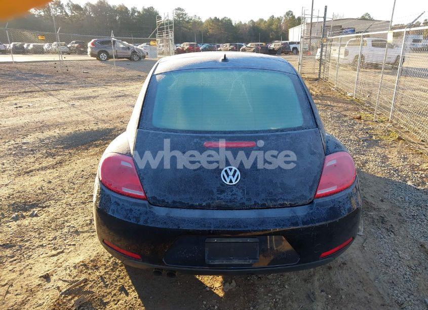 Photo 16 of 2013 Volkswagen Beetle 2.5L/2.5L FENDER EDITION (VIN 3VWJP7AT1DM657195)