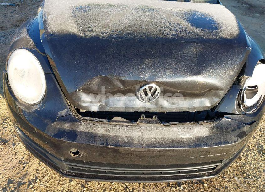 Photo 6 of 2013 Volkswagen Beetle 2.5L/2.5L FENDER EDITION (VIN 3VWJP7AT1DM657195)