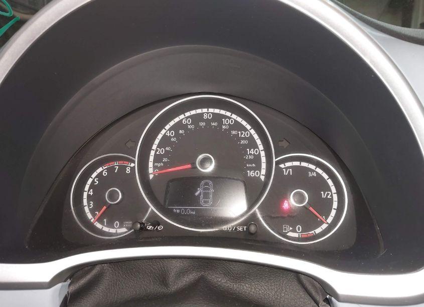 Photo 7 of 2014 Volkswagen Beetle 2.5L (VIN 3VWJP7AT1EM615692)