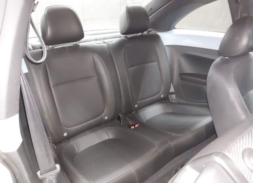 Photo 8 of 2014 Volkswagen Beetle 2.5L (VIN 3VWJP7AT1EM615692)