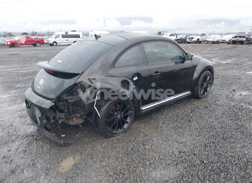 Photo 4 of 2014 Volkswagen Beetle 2.5L (VIN 3VWJP7AT3EM608906)