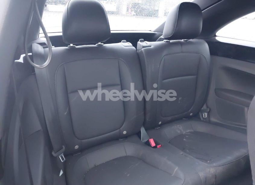 Photo 8 of 2014 Volkswagen Beetle 2.5L (VIN 3VWJP7AT3EM608906)