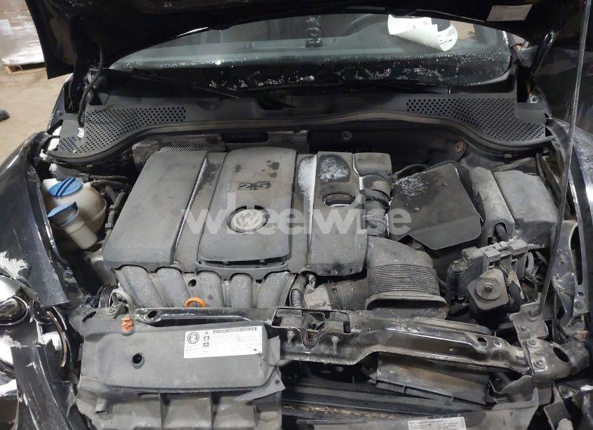 Photo 10 of 2013 Volkswagen Beetle 2.5L FENDER EDITION (VIN 3VWJP7AT5DM676946)