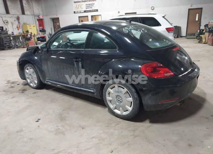 Photo 3 of 2013 Volkswagen Beetle 2.5L FENDER EDITION (VIN 3VWJP7AT5DM676946)