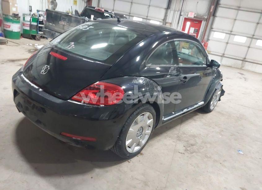 Photo 4 of 2013 Volkswagen Beetle 2.5L FENDER EDITION (VIN 3VWJP7AT5DM676946)