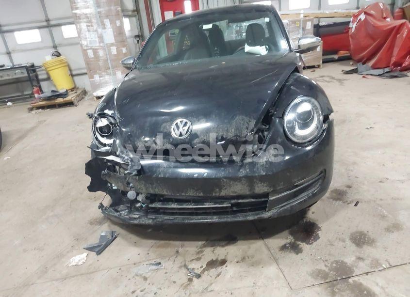Photo 6 of 2013 Volkswagen Beetle 2.5L FENDER EDITION (VIN 3VWJP7AT5DM676946)