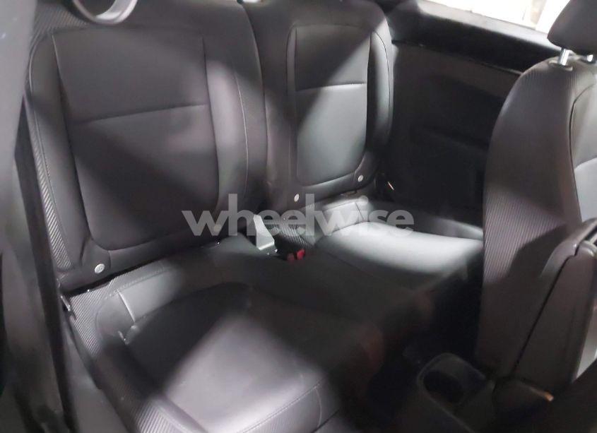 Photo 8 of 2013 Volkswagen Beetle 2.5L FENDER EDITION (VIN 3VWJP7AT5DM676946)