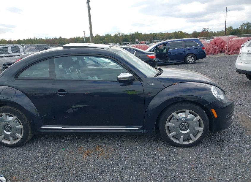 Photo 14 of 2013 Volkswagen Beetle 2.5L FENDER EDITION (VIN 3VWJP7AT6DM682271)
