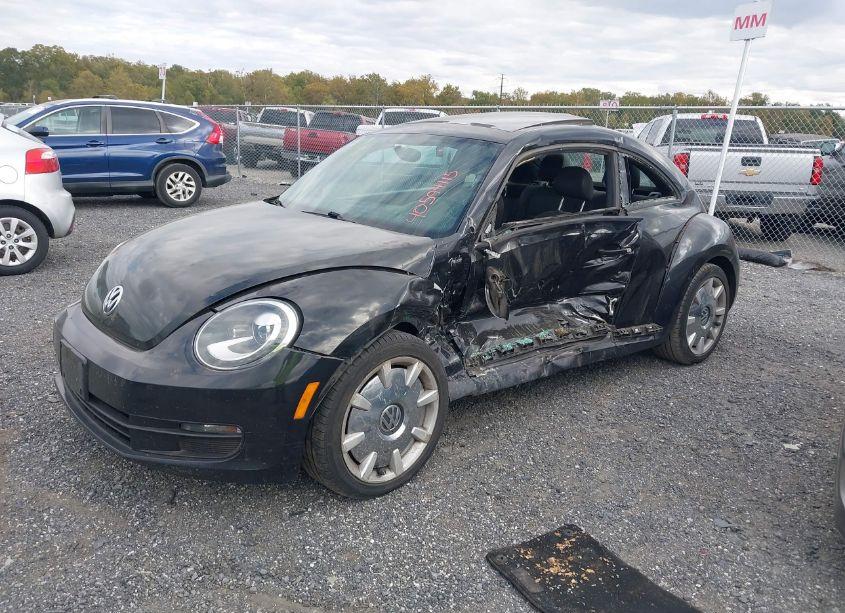 Photo 2 of 2013 Volkswagen Beetle 2.5L FENDER EDITION (VIN 3VWJP7AT6DM682271)