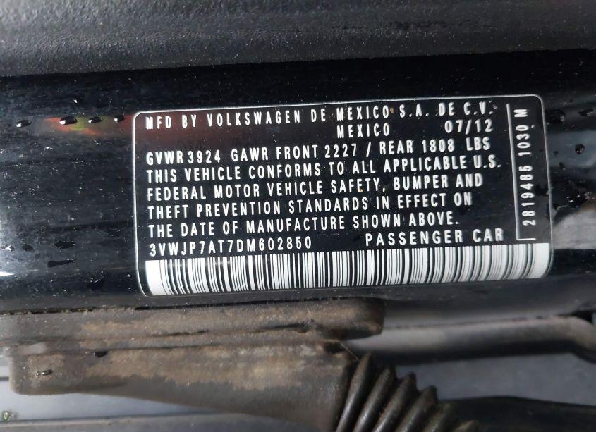 Photo 9 of 2013 Volkswagen Beetle 2.5L (VIN 3VWJP7AT7DM602850)