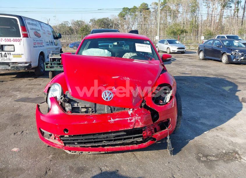 Photo 13 of 2013 Volkswagen Beetle 2.5L (VIN 3VWJP7AT8DM674981)