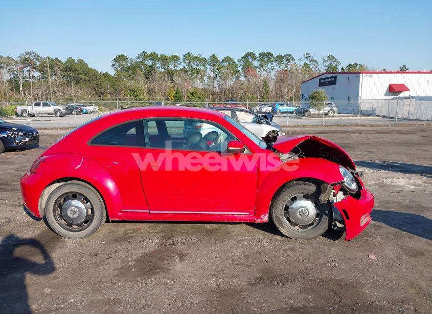 Photo 14 of 2013 Volkswagen Beetle 2.5L (VIN 3VWJP7AT8DM674981)