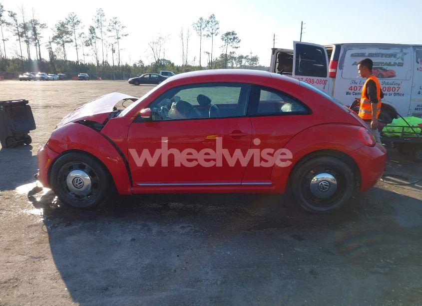 Photo 15 of 2013 Volkswagen Beetle 2.5L (VIN 3VWJP7AT8DM674981)