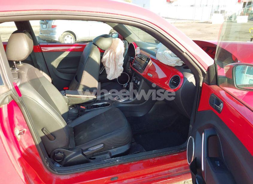 Photo 5 of 2013 Volkswagen Beetle 2.5L (VIN 3VWJP7AT8DM674981)