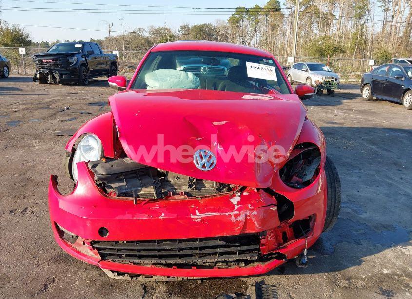 Photo 6 of 2013 Volkswagen Beetle 2.5L (VIN 3VWJP7AT8DM674981)