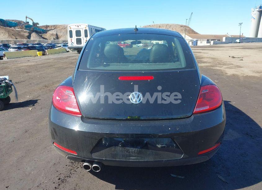 Photo 16 of 2013 Volkswagen Beetle 2.5L (VIN 3VWJP7AT8DM685155)