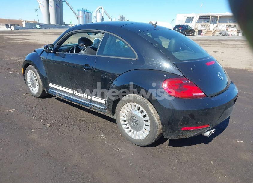 Photo 3 of 2013 Volkswagen Beetle 2.5L (VIN 3VWJP7AT8DM685155)
