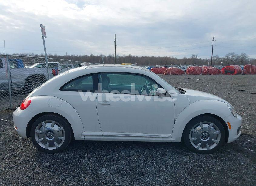 Photo 14 of 2014 Volkswagen Beetle 2.5L (VIN 3VWJP7AT8EM611560)