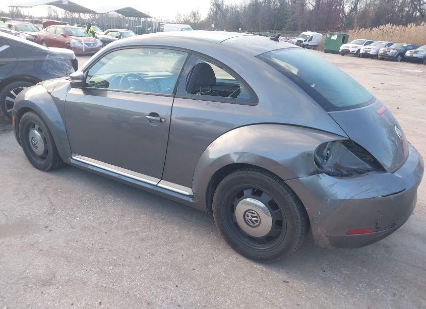 Photo 3 of 2013 Volkswagen Beetle 2.5L (VIN 3VWJP7AT9DM689067)