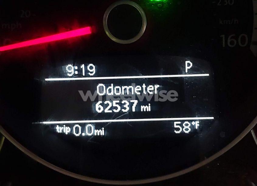 Photo 7 of 2013 Volkswagen Beetle 2.5L (VIN 3VWJP7ATXDM605953)