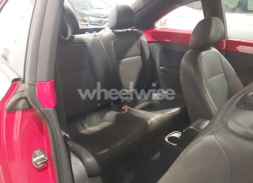 Photo 8 of 2013 Volkswagen Beetle 2.5L (VIN 3VWJP7ATXDM605953)