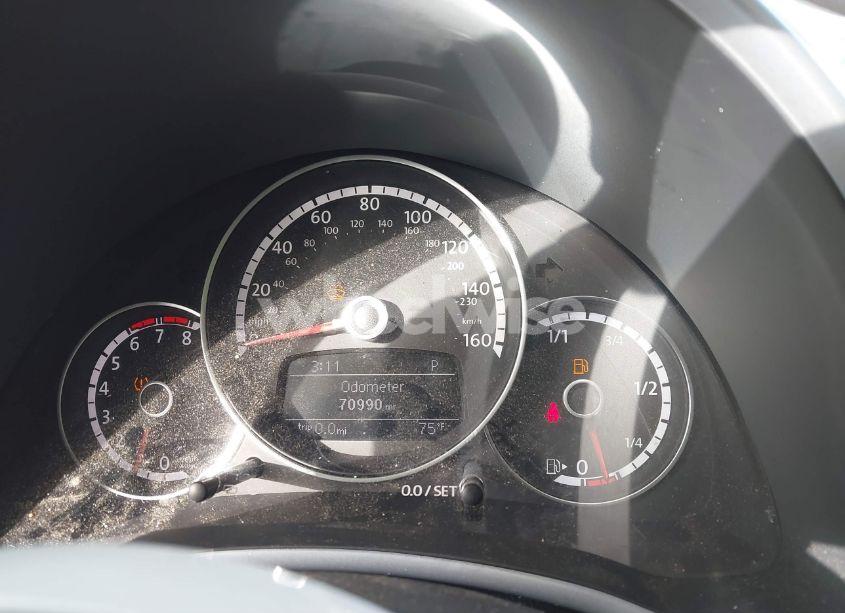 Photo 7 of 2014 Volkswagen Beetle 2.5L (VIN 3VWJP7ATXEM628666)