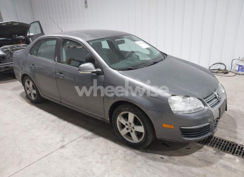 2010 Volkswagen Jetta S (VIN 3VWJX7AJ3AM060947) main photo