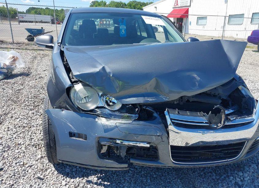 Photo 6 of 2010 Volkswagen Jetta S (VIN 3VWJX7AJ3AM080082)