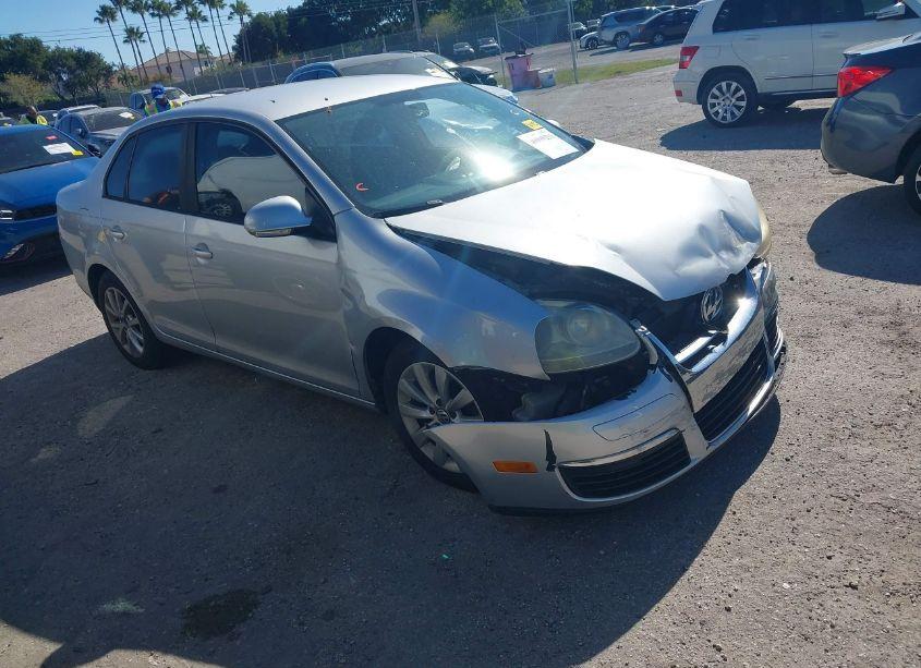 2010 Volkswagen Jetta S (VIN 3VWJX7AJXAM002446) main photo