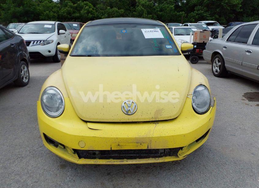 Photo 12 of 2013 Volkswagen Beetle 2.5L (VIN 3VWJX7AT2DM680808)