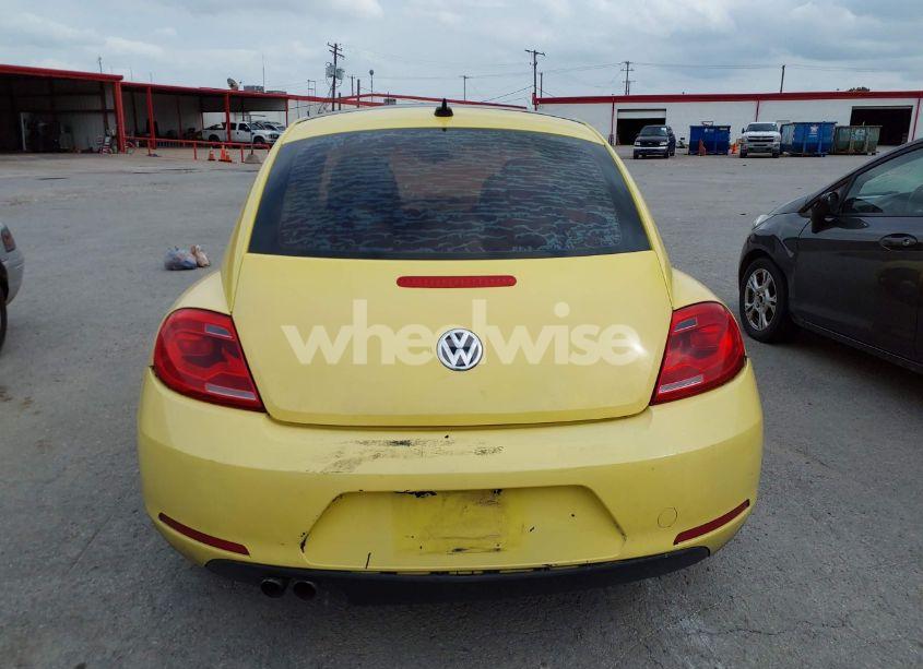 Photo 16 of 2013 Volkswagen Beetle 2.5L (VIN 3VWJX7AT2DM680808)
