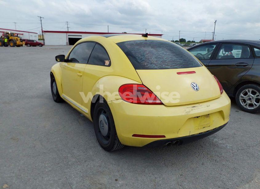 Photo 3 of 2013 Volkswagen Beetle 2.5L (VIN 3VWJX7AT2DM680808)