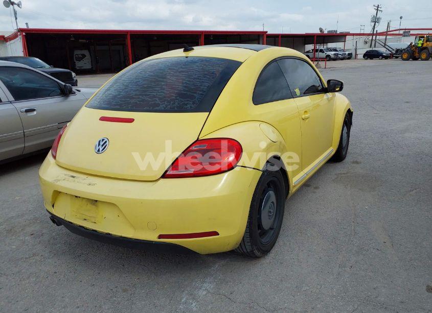 Photo 4 of 2013 Volkswagen Beetle 2.5L (VIN 3VWJX7AT2DM680808)